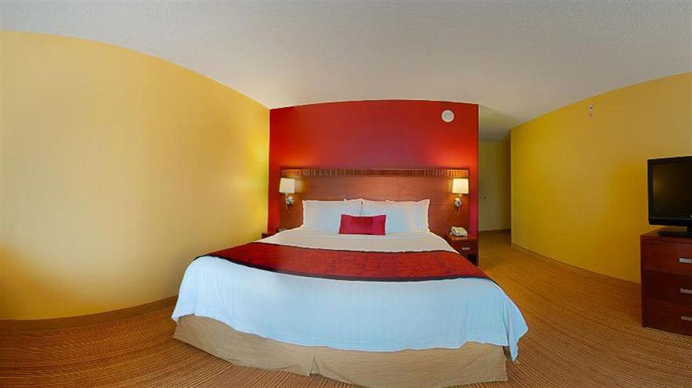 Courtyard By Marriott Rice Otel 3*